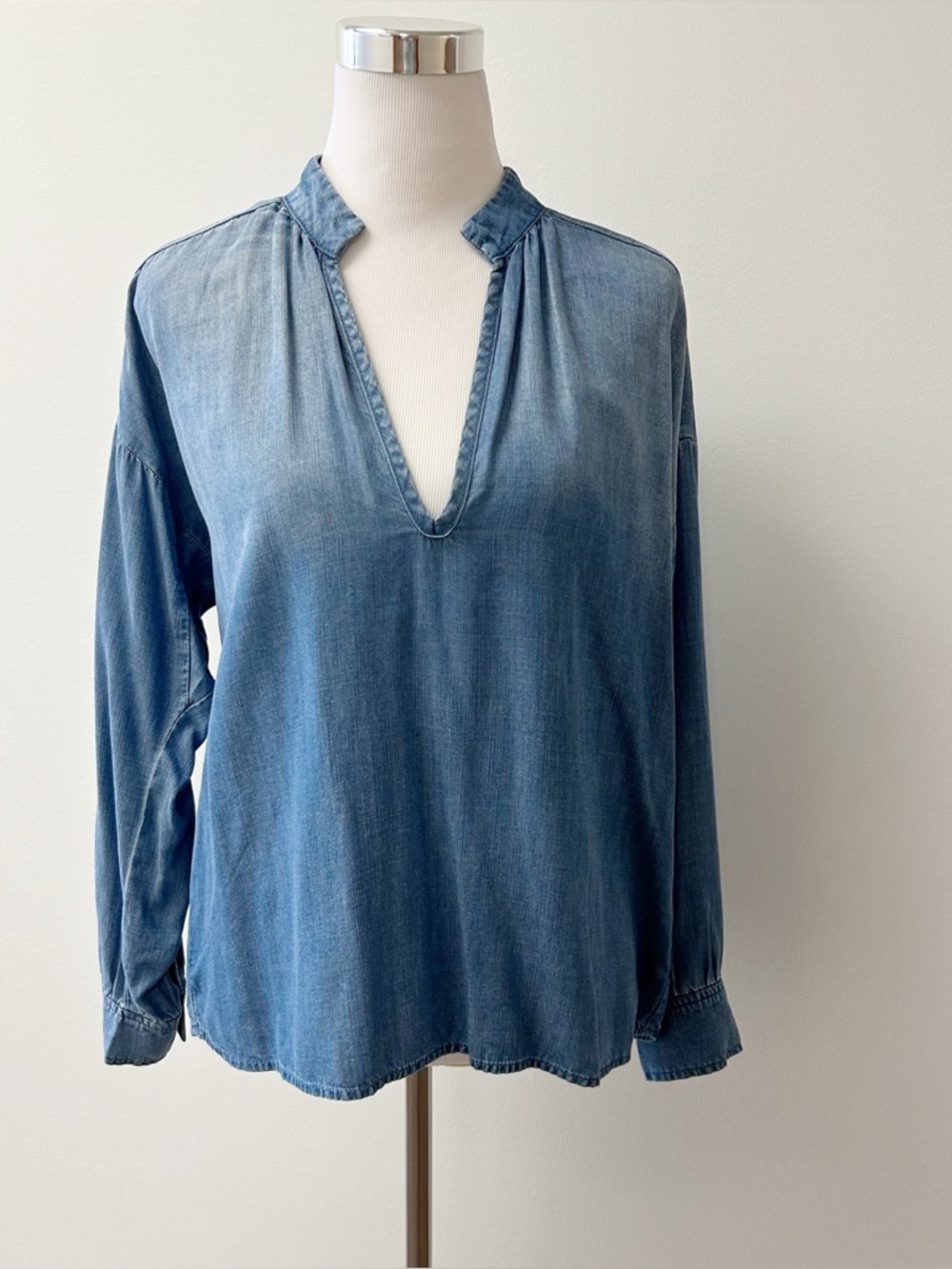 Cloth & Stone • Chambray Top